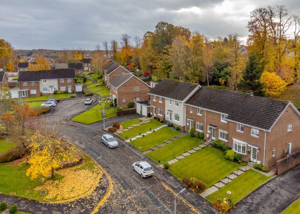 Netherlee Roofers 1 Netherlee Roofing e1783946183677