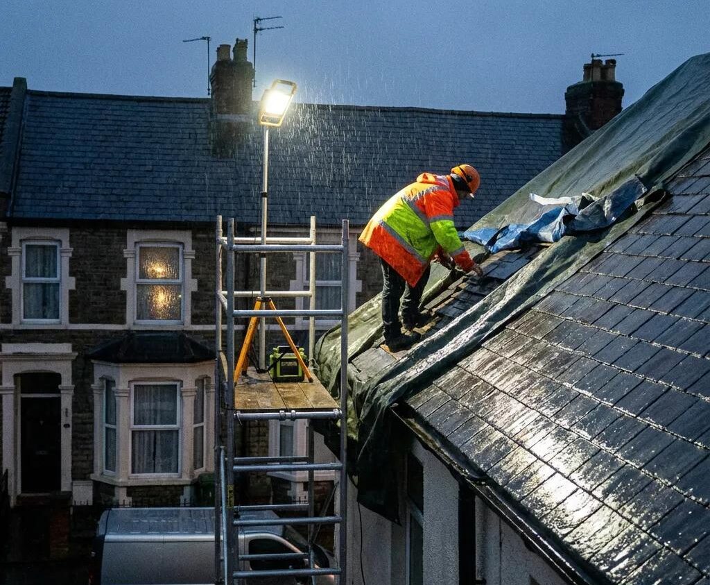 Emergency Roofing Giffnock 1 emergency roofing1 e1783939668739